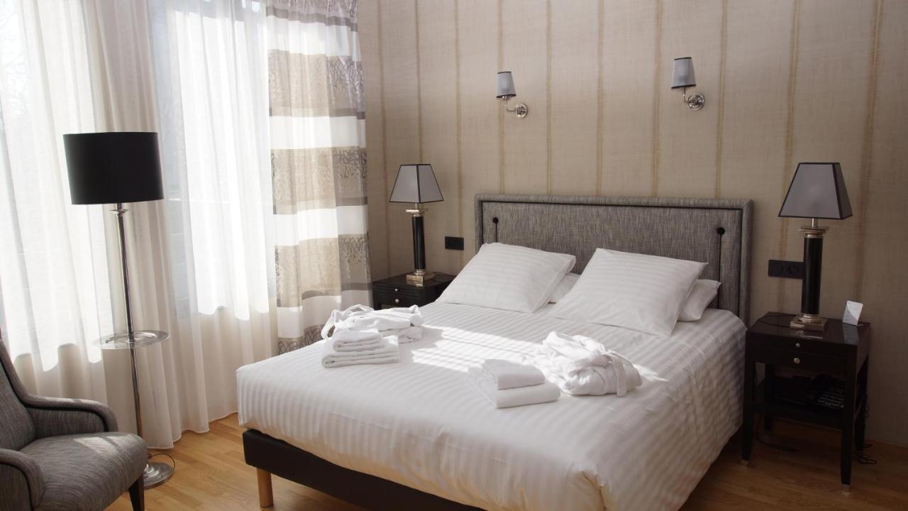 Hotel De Charme L'Oree Du Parc Romans-sur-Isère Eksteriør bilde